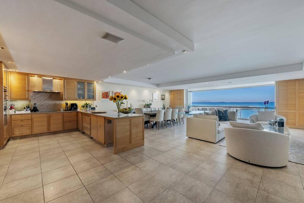 Apartment Water Club Cape Town