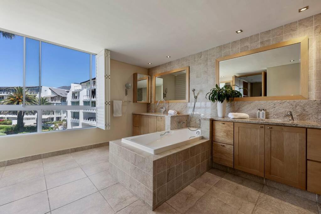 Apartment Water Club *